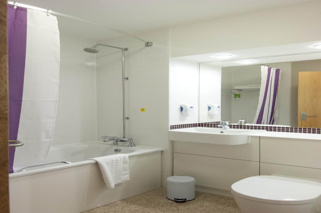 Premier Inn Ashford Central Quarto foto