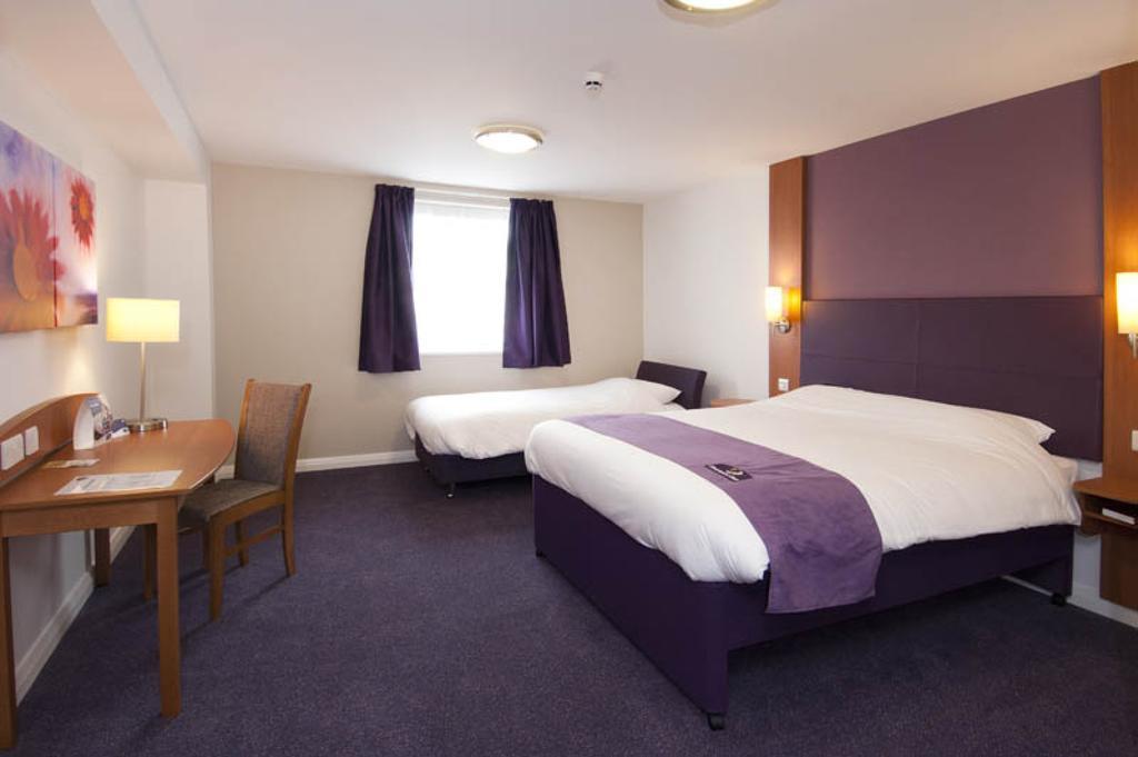 Premier Inn Ashford Central Quarto foto